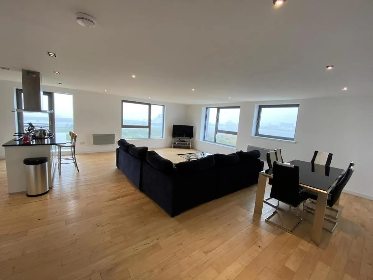 Grand Harbour Apartments Edinburgh