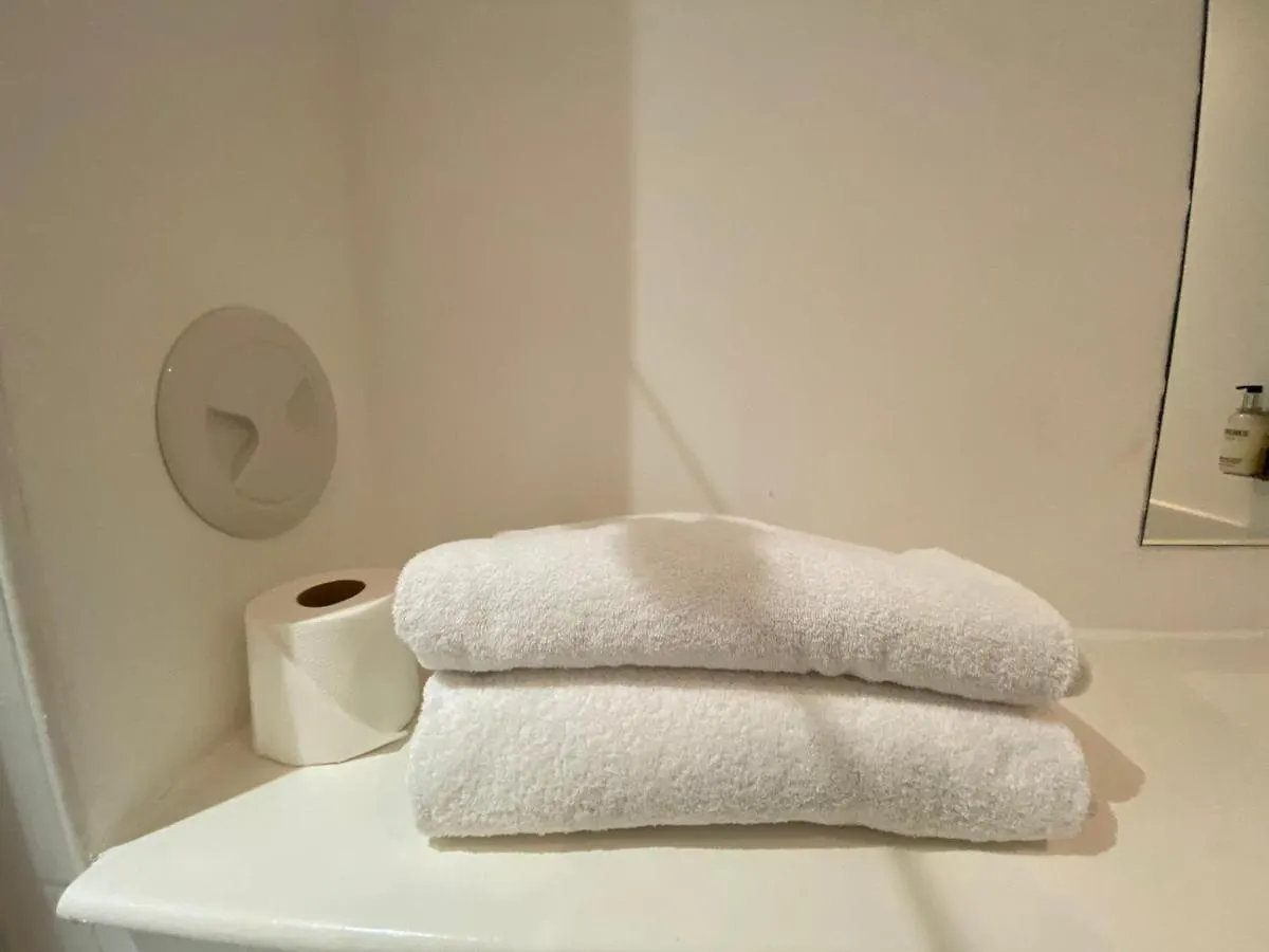 Grand Harbour Apartments Edinburgh