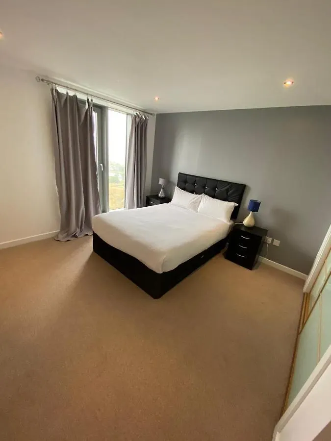 Grand Harbour Apartments Edinburgh