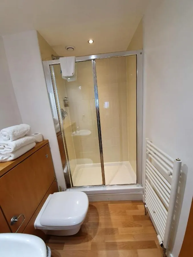 Grand Harbour Apartments Edinburgh